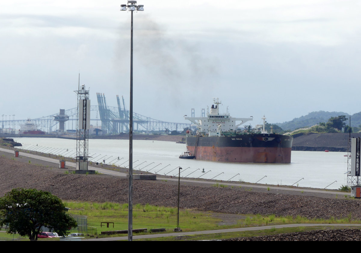 The crude oil tanker Suez Vasilis heading towards the Caribbean Sea.