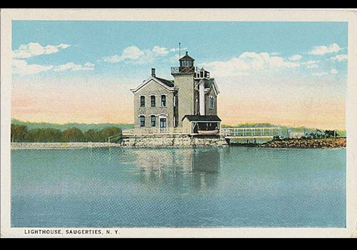 Postcard featuring the Saugerties lighthouse.  Dated 1915 - 1930.  Smithsonian Institution.  