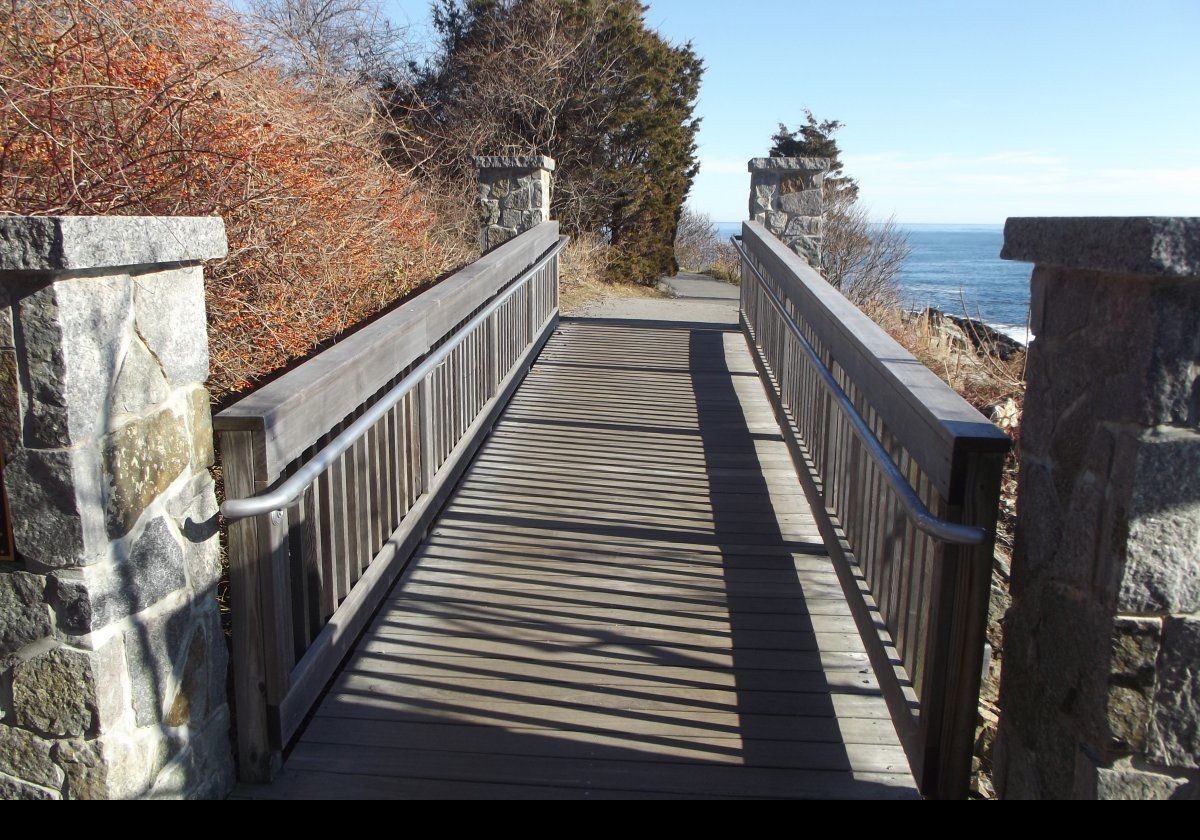 The pictures in this section document our walk along a part of Marginal Way in Ogunquit, Maine.  Click this image to see a map of Marginal Way.