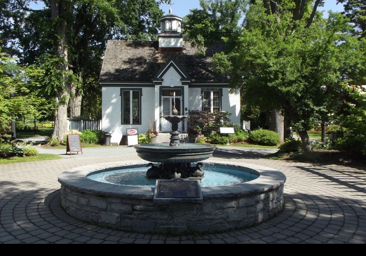 Another view of the fountain with the Horticultural Hall, that houses Common Grounds Cafe, behind.  Click the image to see a detailed view of the commemorative plaque.