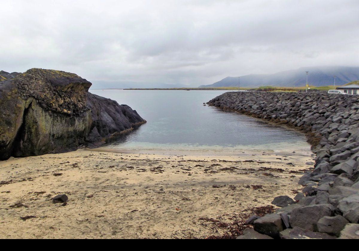 A tiny beach I found near the cruise ship port on the shore walk just off Skarfagarðar.